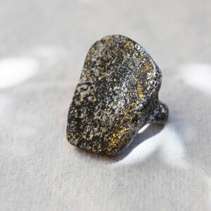 Sculpted Textured Ring. Size 5,5.