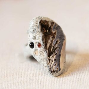 Ring with Sea Shell and Glass Drops. Size 7,5.